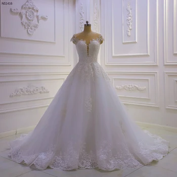 AM1416 Просто сватбена рокля, трапецовидна форма, без ръкави, с V-образно деколте